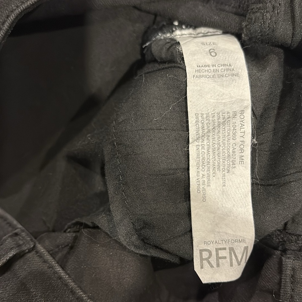 RFM NWT (Royalty for Me) Beaded Flare Jeans size 6. - Picture 15 of 16